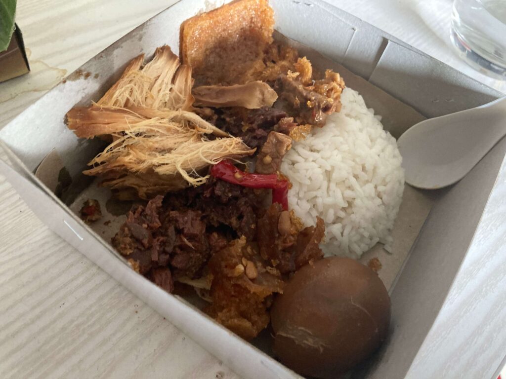 Gudeg Yu Djum dish