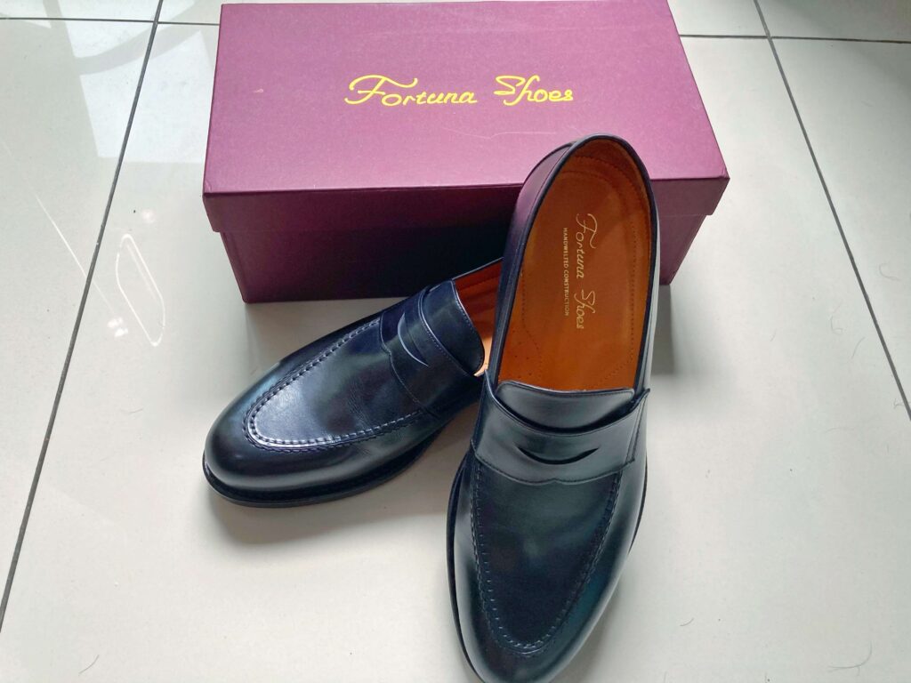 Leather Shoes / Fortuna Shoes (Jalan Sriwijaya) | Indonesian Souvenir