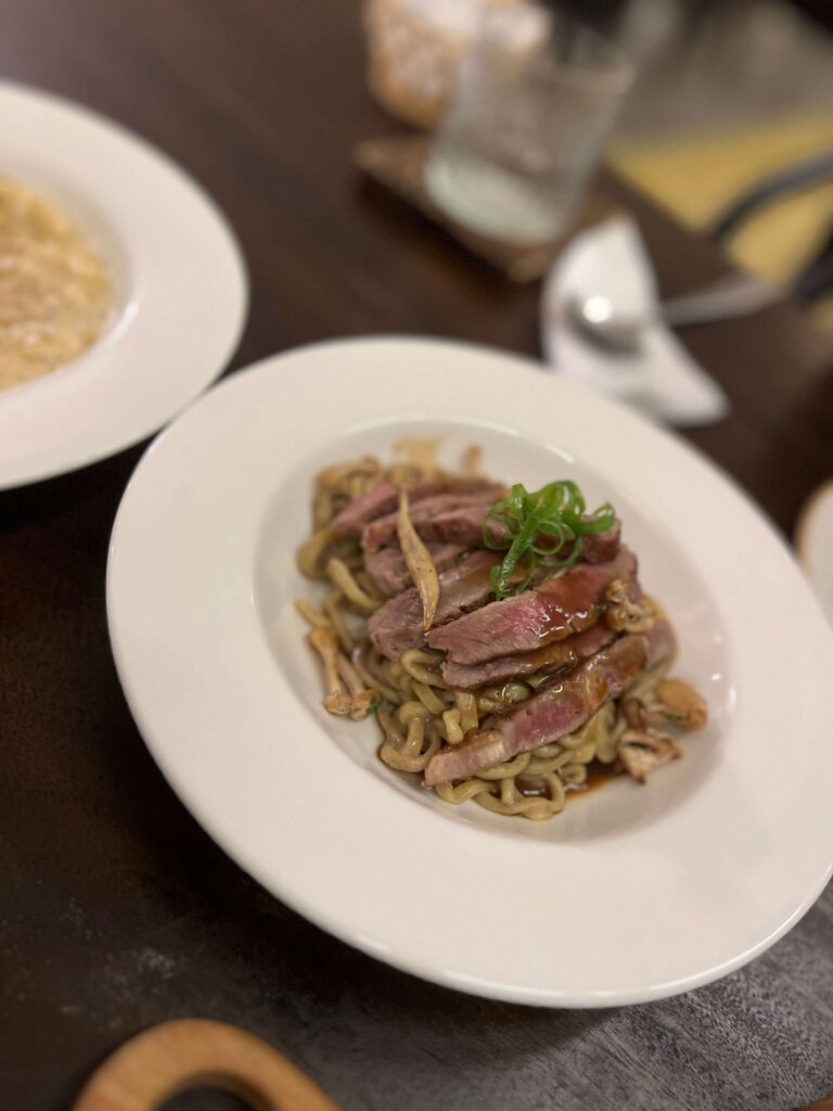 Linguine Cremosi con Bistecca