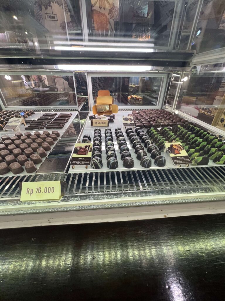 Monggo Chocolate shop