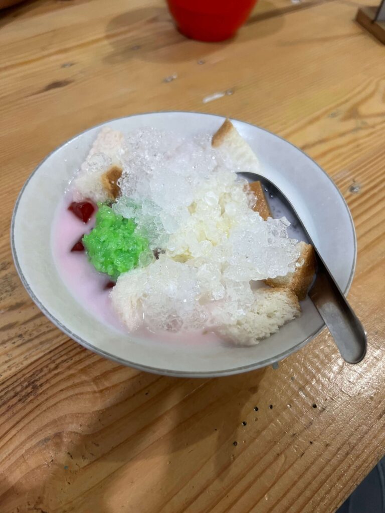 What is the Indonesian dish 'Es Teler'?