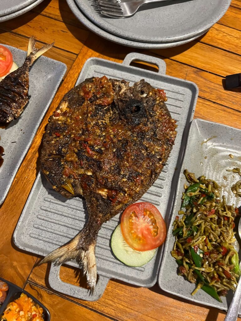 What is the Indonesian dish 'ikan bakar'?