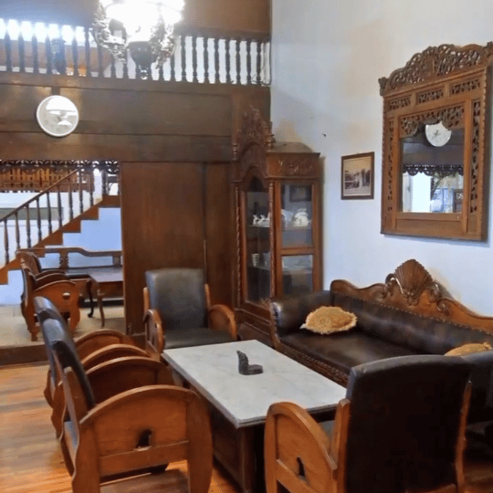 Retro-style café | Kotagede omahkalang coffee Yogyakarta