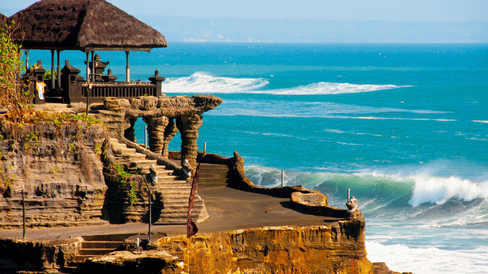 Tanah Lot Temple Bali, Indonesia