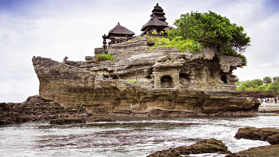 Tanah Lot Temple | Bali, Indonesia Tourist Spot